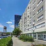 Spacious 2Bdr Apartment Near Business District